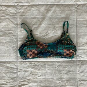 Women’s bikini top with design